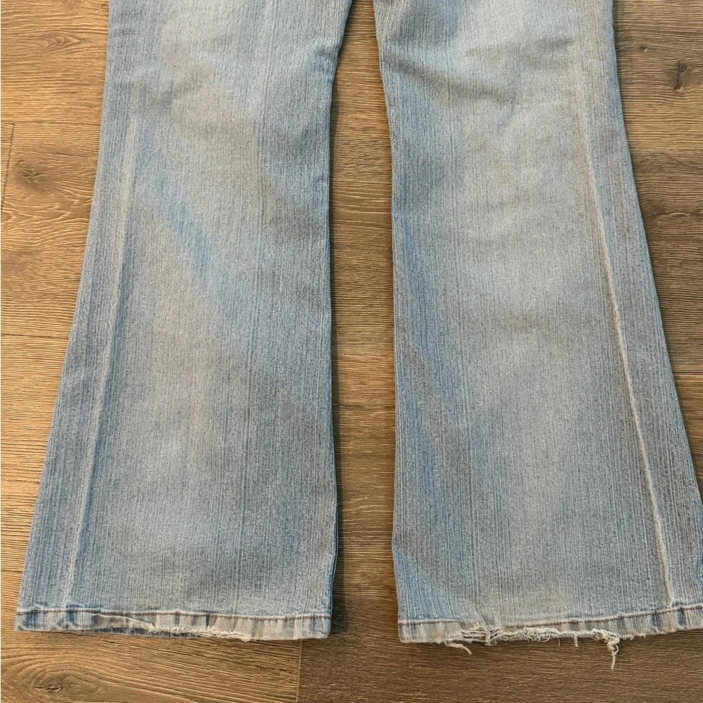 6/$25 Mudd Light Blue Flare Jeans - Picture 8 of 16